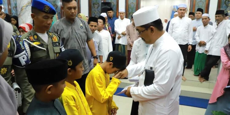 Pemkab Tanjabbar Gelar Tasyakuran dan Beri Bantuan Anak Yatim Sambut Ramadhan 1445 H