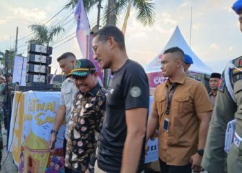 Dampingi Menpanekraf Tinjau Bazar Ramadhan, Ketua DPRD Harap Bisa Memotivasi UMKM Lebih Berkembang