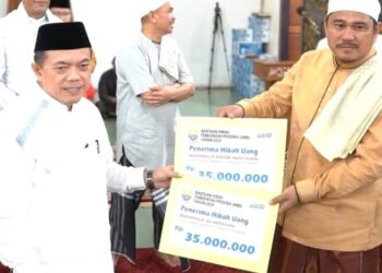 Safari Ramadhan ke Bungo, Gubernur Al Haris Serahkan Bantuan 270 Juta Rupiah untuk Masjid dan Musholla