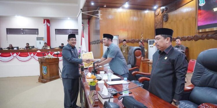 DPRD Tanjabbar Gelar Paripurna Ke-Tiga Dengan Tanggapan Bupati Atas Pandangan Anggota DPRD