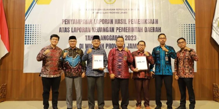 Ketua DPRD Bersama Bupati Terima Opini WTP Dari BPK Perwakilan Provinsi Jambi