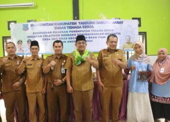 Anwar Sadat Beri Atensi Pemdes Jati Emas agar waspada penggunaan APBDesa