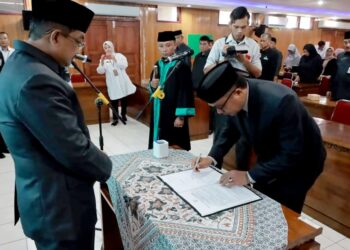 Anwar Sadat Secara Resmi Lantik Dahlan Sebagai Pejabat Sekda Tanjabbar