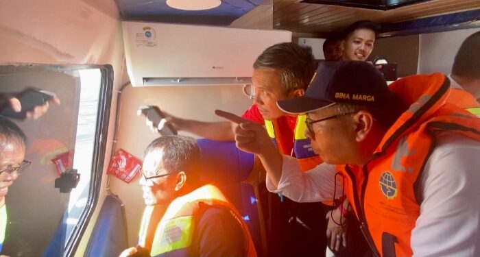 Tinjau Kerusakan Jembatan Aurduri 1, Edi Purwanto Desak Pengusaha Tanggungjawab Perbaikan