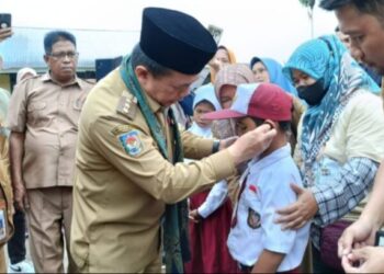 Dumisake Pendidikan Gubernur Al Haris Menyentuh Orang-orang yang Membutuhkan