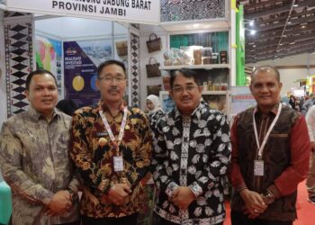 Bupati Promosikan Potensi SDA Tanjabbar di Otonomi Expo 2024, Ajak Investor Berinvestasi