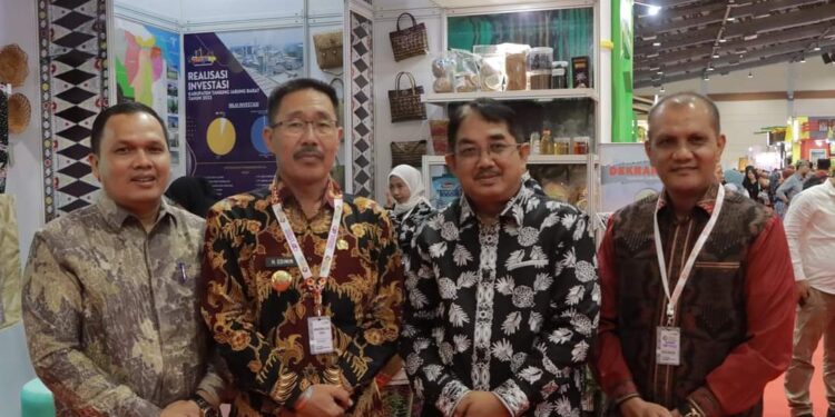 Bupati Promosikan Potensi SDA Tanjabbar di Otonomi Expo 2024, Ajak Investor Berinvestasi