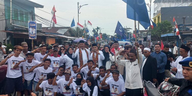 Usai Resmi Dinyatakan KPU Ikut Pilkada, Paslon Hairan-Amin Disambut Sukacita Ribuan Warga Tanjab Barat