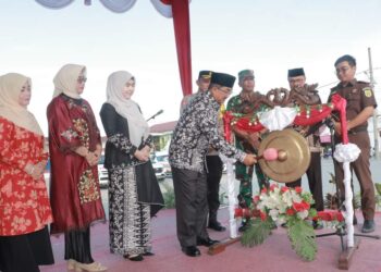 Bupati Tanjabbar Buka Pencanangan Bulan Serengkuh Dayung Serentak ke Tujuan