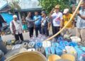 Hairan-Amin Distribusikan Air Bersih, Ini Pendapatan Tokoh Masyarakat 