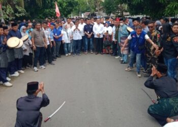 Tidak Butuh Waktu Lama, Ditinggal Saniatul, Romi Daftar ke KPU Gandeng Letjen (purn) Sudirman