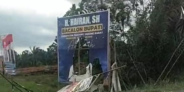 Diduga Baliho Hairan Dirusak, Ketua Tim Pemenangan Pinta Bawaslu Turun Tangan