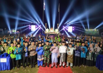 Bupati Tanjabbar Tutup MTQ Ke-52 Tingkat Kabupaten