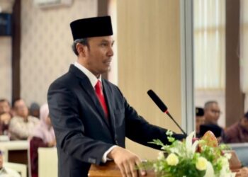 Ketua DPRD Jambi Raih Gelar Doktor di Unja dengan Predikat Cumlaude