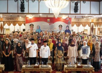 Gubernur Al Haris Tegaskan Komitmen Pemerintah Perkuat Dukungan Pendampingan Bagi Pengrajin