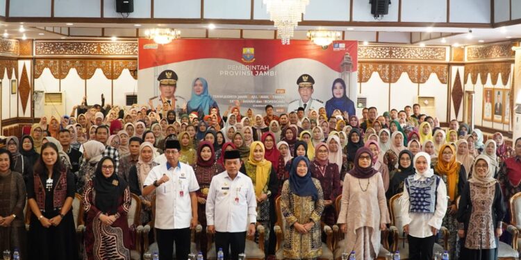 Gubernur Al Haris Tegaskan Komitmen Pemerintah Perkuat Dukungan Pendampingan Bagi Pengrajin