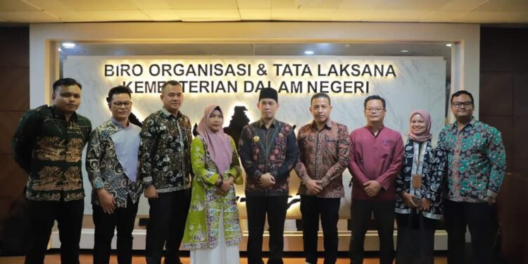 Persiapan Rakor Kelembagaan dan Ketatalaksanaan Pemda Tanjabbar, Pjs Bupati Sambangi Kemendagri 