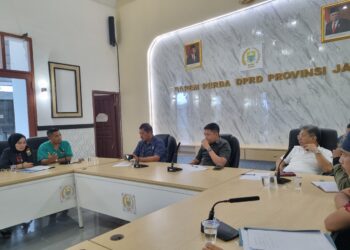 Ketua DPRD Provinsi Jambi Haviz Fatah Terima Audiensi Nakes RSUD Raden Mattaher