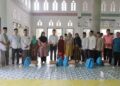 Pjs. Bupati Tanjabbar Kunker dan Safari Jumat di Desa Teluk Kulbi Sholat Jumat Berjamaah 