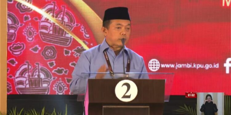 Al Haris Sampaikan 12 Program OKE GAS Haris-Sani di Debat Perdana Pilgub Jambi 202