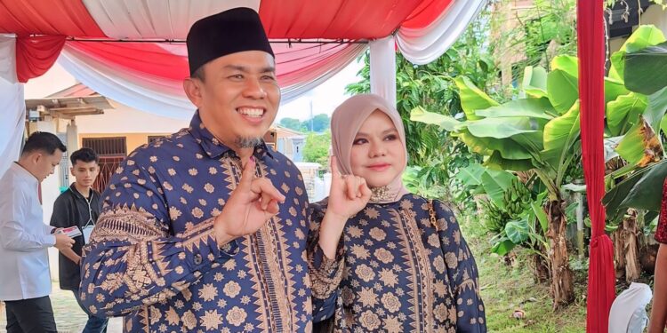 H Abdul Rahman Gunakan Hak Pilih di TPS 4 Pematang Sulur