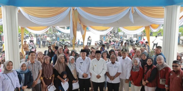 PKH Bantu Tekan Angka Kemiskinan, Bupati Tanjab Barat: Kami Komitmen Tingkatkan Kesejahteraan