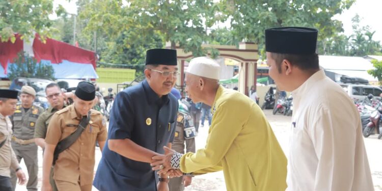 Haul Akbar di Masjid Raya Al-Kautsar, Bupati Tanjab Barat Sampaikan Pesan Keagamaan