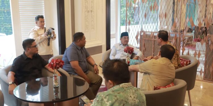 Call Center 112 Segera Hadir di Tanjab Barat, Bupati Anwar Sadat Lakukan Verifikasi