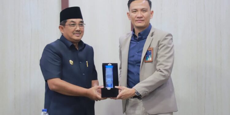 Gebyar Awal Tahun 2025: Bupati Tanjab Barat Dukung Program Diskon Listrik dari PLN