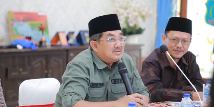 Pengelolaan Zakat Jadi Prioritas, Bupati Tanjab Barat Bahas Strategi Bersama Baznas