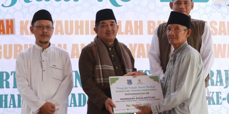 Bupati Anwar Sadat: Warisan KH. Tauhidullah Inspirasi Pendidikan Keagamaan di Sungai Gebar