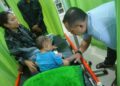Peduli Warga, Ketua Komisi III DPRD Tanjab Barat Albert Chaniago Jenguk Pasien di RSUD Kuala Tungkal