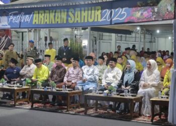 Festival Arakan Sahur 2025 Dibuka, Bupati Anwar Sadat: Momentum Tingkatkan Ekonomi Kreatif