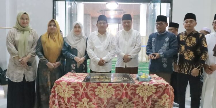 Wakil Ketua I DPRD Tanjab Barat Hadiri Peresmian Masjid Al-Anwar, Simbol Kebangkitan Keagamaan