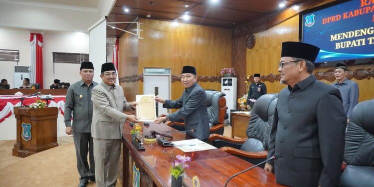 Rapat Paripurna DPRD: Bupati Anwar Sadat Tegaskan Pembangunan Berbasis SDM dan Ekonomi Lokal