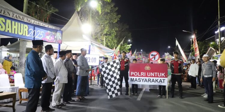 Festival Arakan Sahur Semakin Meriah, Sekda Tanjab Barat: Jaga Ketertiban dan Kebersihan!