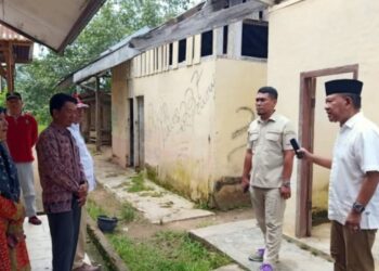 Kekurangan WC, Guru Rela Buang Air Kecil Dibalik Sawit, Waka II DPRD Merangin Tinjau SDN 101