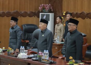 Paripurna DPRD Tanjab Barat: Bupati Apresiasi Masukan Fraksi dan Fokus pada Perbaikan Layanan Publik