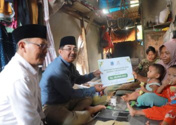 Bupati Tanjab Barat Hadirkan Rumah Layak untuk Janda Lima Anak Lewat Sentuhan Kemanusiaan