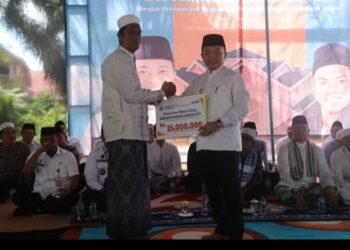 Gubernur Al Haris Halal Bi Halal Bersama Masyarakat Tanjung Raden