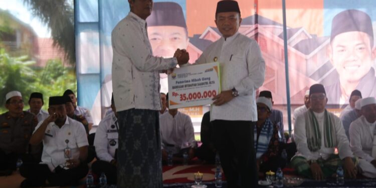 Gubernur Al Haris Halal Bi Halal Bersama Masyarakat Tanjung Raden
