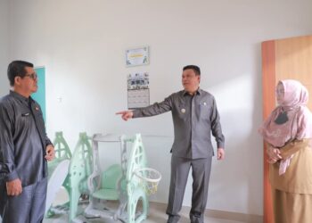 Wabup Katamso Soroti Pelayanan Kesehatan Anak dalam Kunjungan Penilaian KLA di Sungai Saren