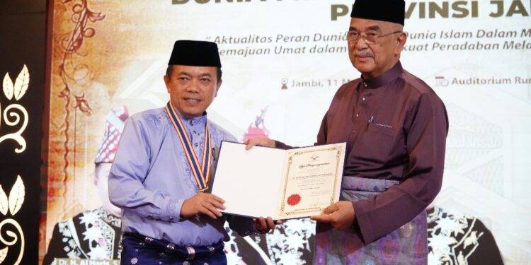 Gubernur Al Haris Dikukuhkan Sebagai Ketua DMDI Provinsi Jambi