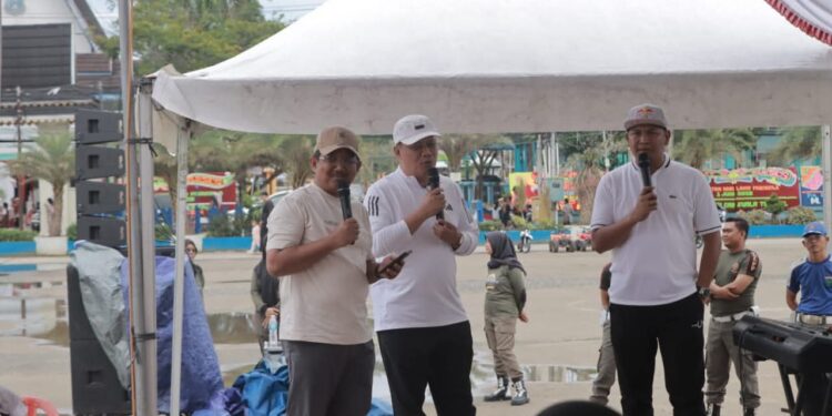 Bupati Anwar Sadat Ajak Warga Jalan Santai Peringati Hari Lahir Pancasila