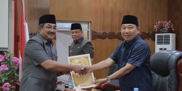 Paripurna DPRD: Bupati Anwar Sadat Sampaikan Nota Pengantar Raperda RPJMD Tanjab Barat