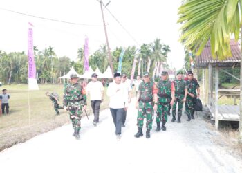 Sinergi Membangun Negeri: TMMD ke-124 Dapat Apresiasi dari Bupati Tanjab Barat