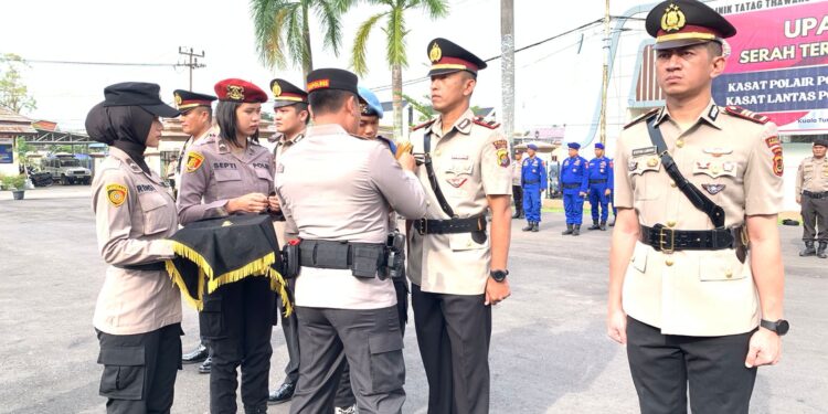 Kapolres Tanjab Barat Resmi Lantik Kasat Lantas dan Kasat Polairud Baru