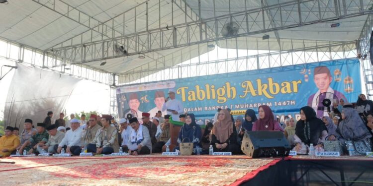 Ketua DPRD Hamdani Hadiri Tablig Akbar Bersama UAS, Suasana Penuh Haru dan Makna