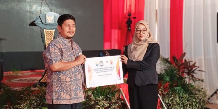 Dukung Pendidikan, PetroChina Serahkan Bantuan Untuk SLB di Tanjung Jabung Timur