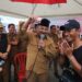 Meriahkan HUT RI ke-80, Bupati Tanjab Barat Dukung Permainan Tradisional Gasing